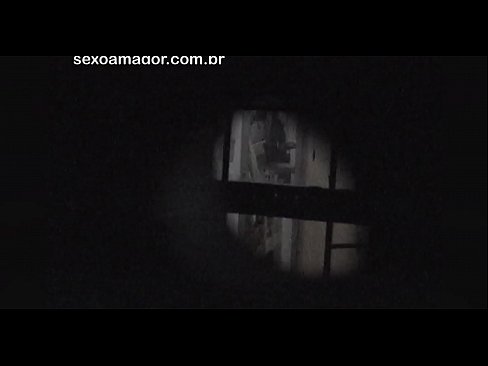 ❤️ Blondie hè videoregistrata in segretu da un voyeur di u quartieru nascostu daretu à i mattoni cavi ❤❌ Porno à porn co.extratorrents.top ☑