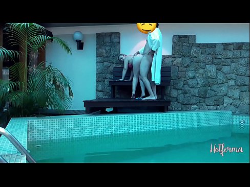 ❤️ Boss invita a cameriera à a piscina, ma ùn pudia resiste à un caldu ❤❌ Porno à porn co.extratorrents.top ☑